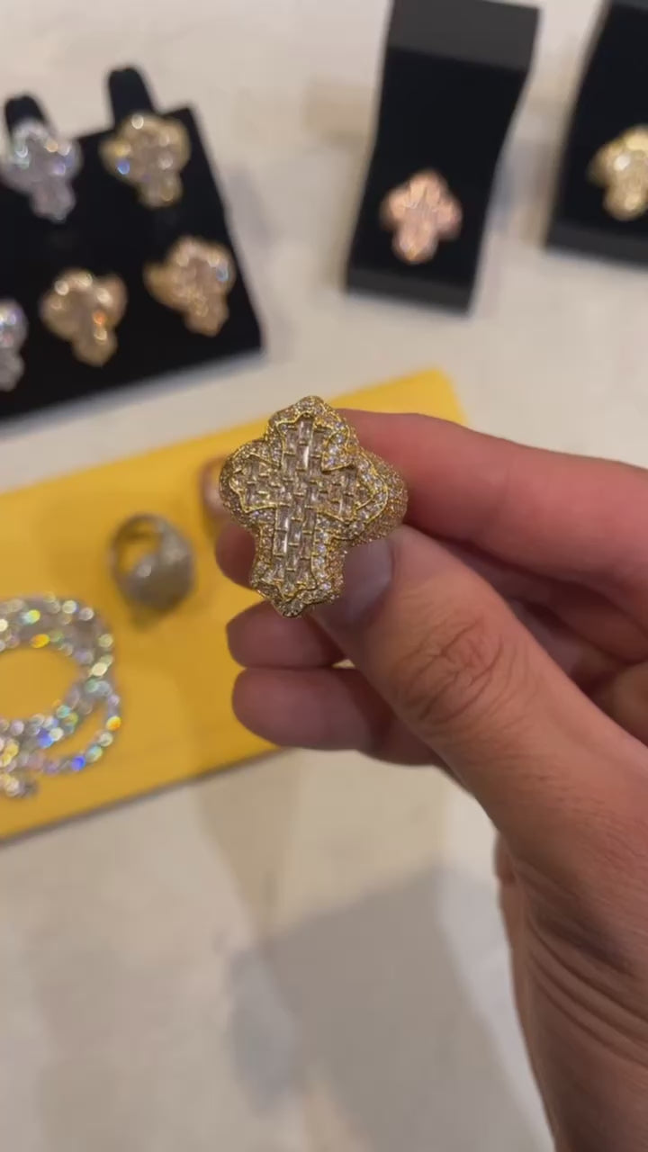 VVS YELLOW GOLD CROSS RING