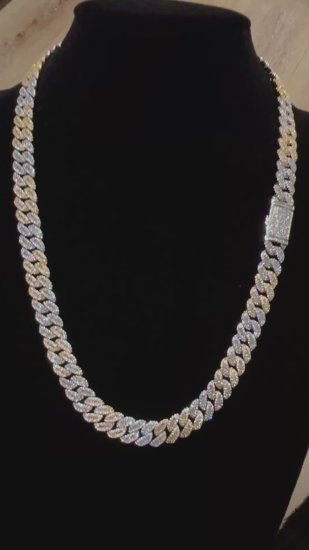 VVS 14MM WHITE/YELLOW EMERALD CUBAN LINK CHAIN