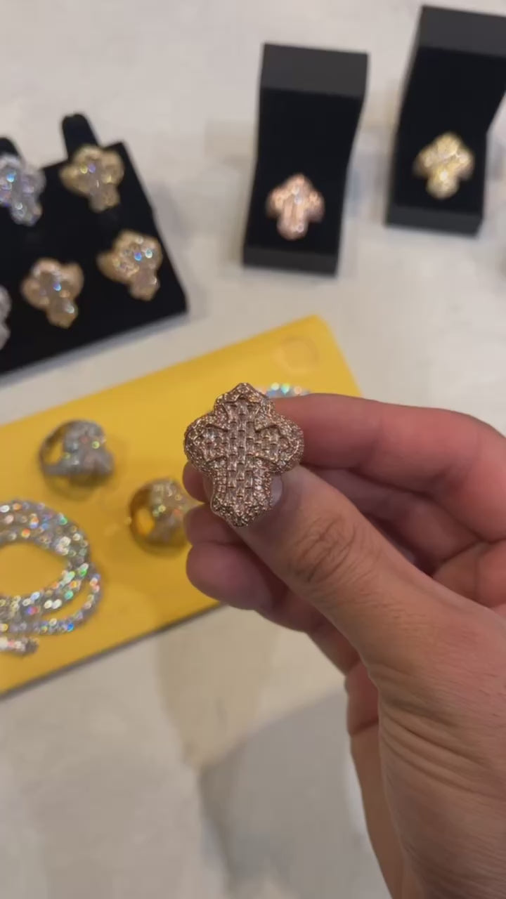 VVS ROSE GOLD CROSS RING